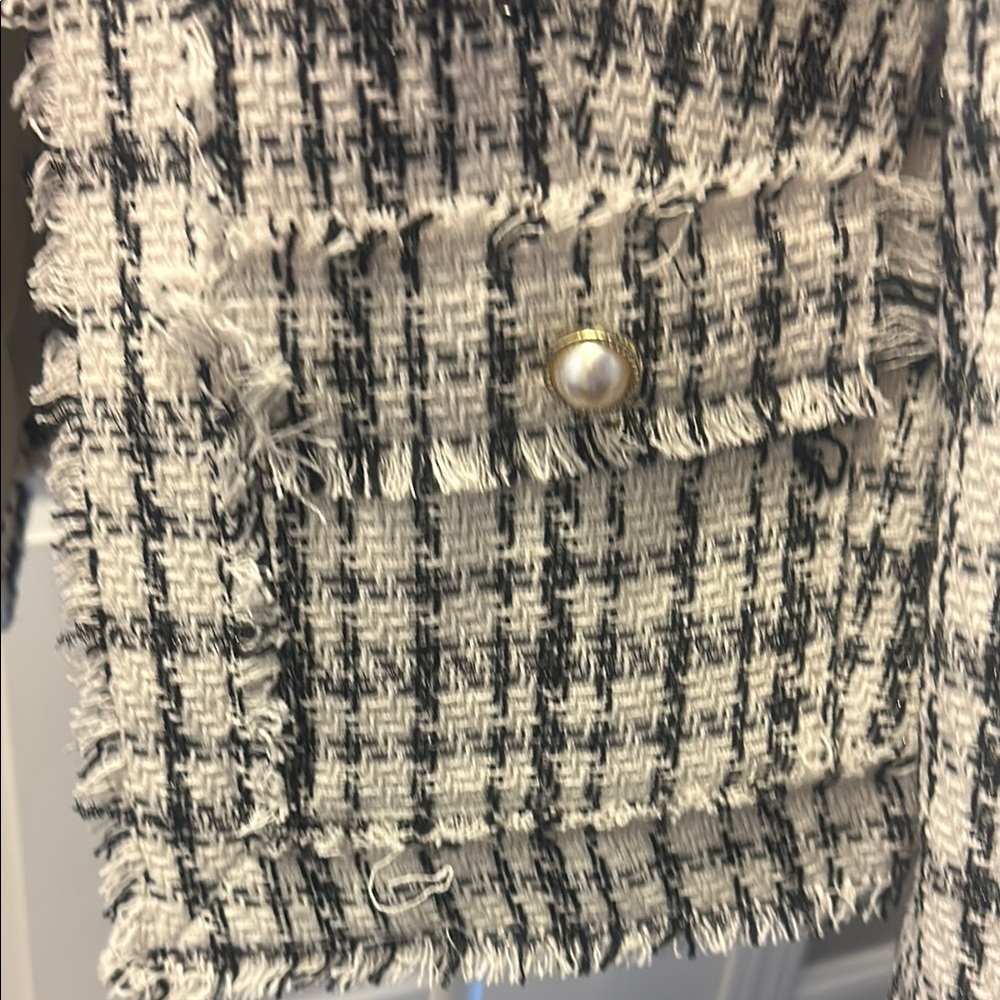 Nanette Lepore Black and White Blazer Classic Tweed Design - Picture 4 of 5